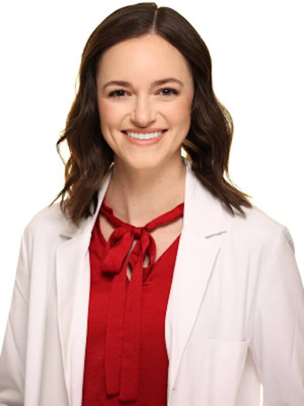 Callie Graves Headshot
